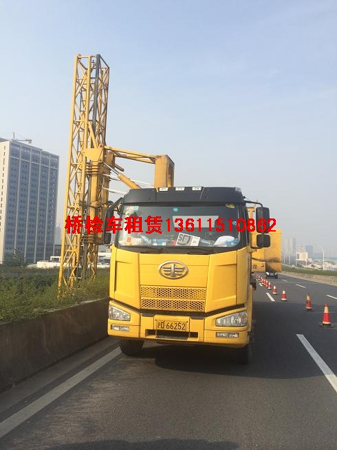 無(wú)錫橋檢車租賃案例－18米橋梁檢測(cè)車無(wú)錫高架檢測(cè)